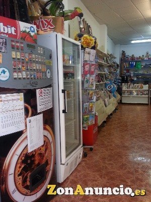 kiosco de prensa , revista y chuches